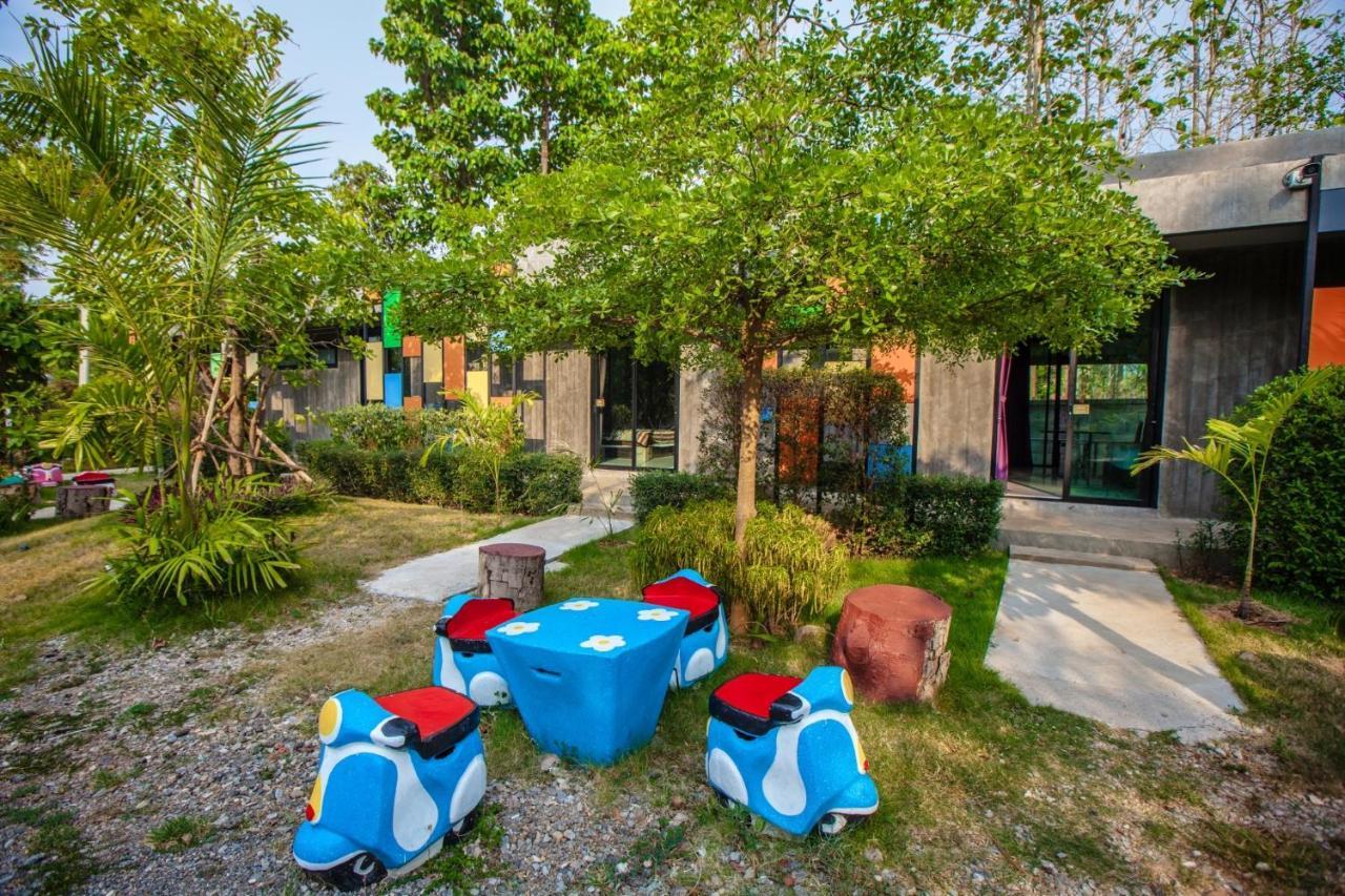Br2 House Resort Phayao Exterior photo